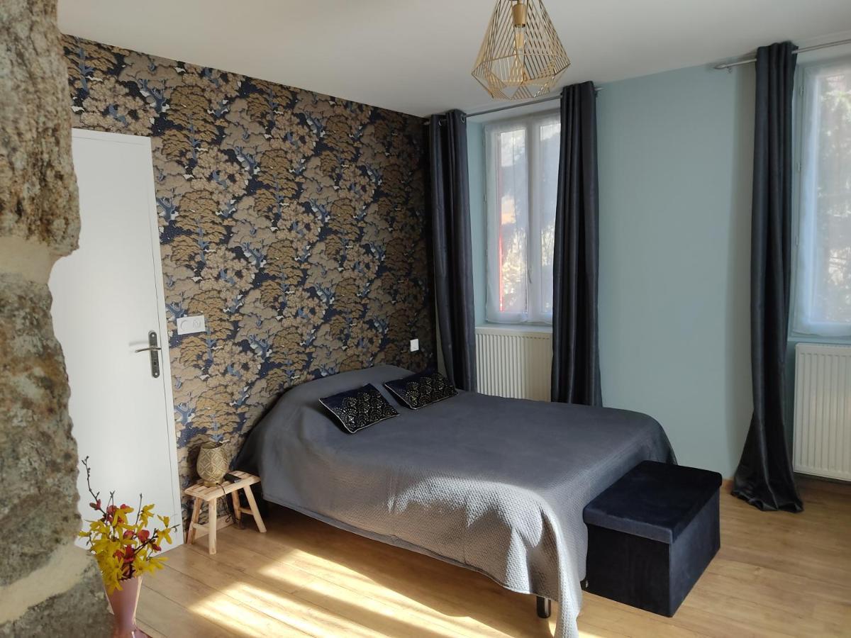 Chambres D'Hotes "Au Pied De La Bealiere" Montpezat-sous-Bauzon Kültér fotó